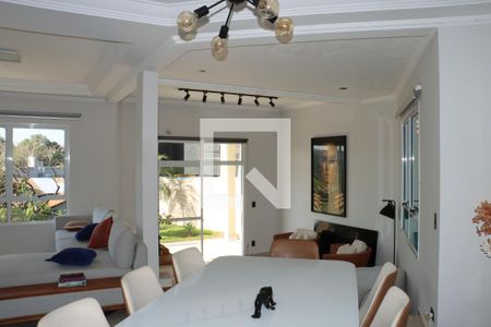 Sala de casa de condomínio para alugar com 4 quartos, 380m² em São Paulo Ii, Cotia