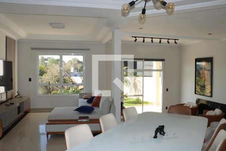 Sala de casa de condomínio para alugar com 4 quartos, 380m² em São Paulo Ii, Cotia