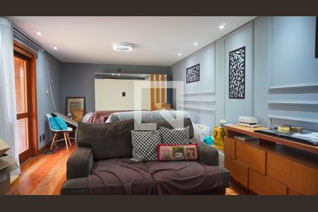 Sala 2 de casa para alugar com 4 quartos, 274m² em Medianeira, Porto Alegre