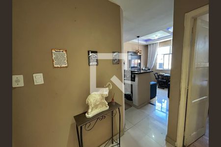 Hall de entrada de apartamento à venda com 1 quarto, 44m² em Encantado, Rio de Janeiro