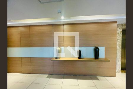 Hall de entrada de apartamento à venda com 2 quartos, 65m² em Gopouva, Guarulhos