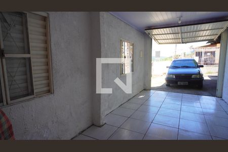 Garagem de casa à venda com 3 quartos, 100m² em Coronel Aparicio Borges, Porto Alegre