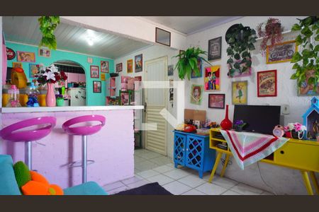 Sala  de casa à venda com 3 quartos, 100m² em Coronel Aparicio Borges, Porto Alegre