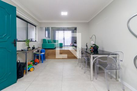 Sala de casa para alugar com 3 quartos, 180m² em Jardim Monte Azul, São Paulo