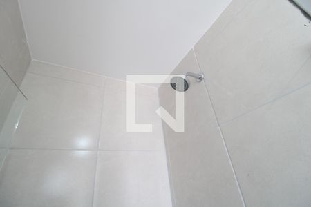 Banheiro Social de apartamento à venda com 3 quartos, 56m² em Jardim Santo Antoninho, São Paulo