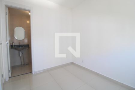 Banheior da Suite de apartamento à venda com 3 quartos, 56m² em Jardim Santo Antoninho, São Paulo