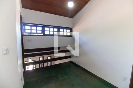 Hall de casa para alugar com 3 quartos, 120m² em Engenho do Mato, Niterói