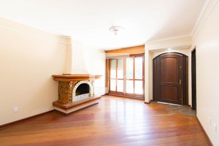 Casa à venda com 4 quartos, 539m² em Igara, Canoas