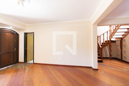 Casa à venda com 4 quartos, 539m² em Igara, Canoas