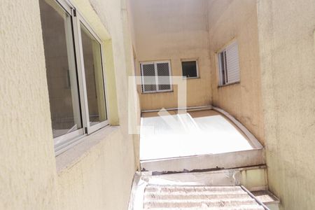 Vista da Sala e Cozinha de apartamento para alugar com 2 quartos, 100m² em Parque Oratório, Santo André