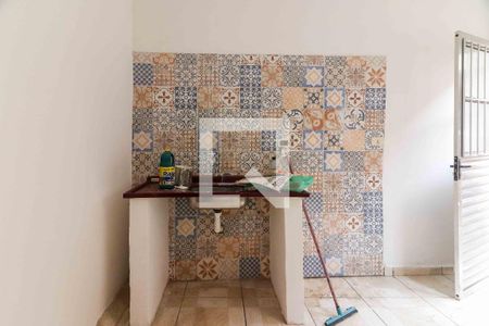 Kitnet 02 de casa à venda com 8 quartos, 287m² em Jardim Ester Yolanda, São Paulo