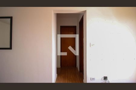 Corredor de apartamento para alugar com 2 quartos, 60m² em Vila Ema, São Paulo