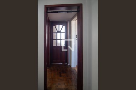 Corredor de apartamento para alugar com 2 quartos, 62m² em Partenon, Porto Alegre