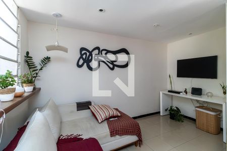 Sala 1 de casa à venda com 2 quartos, 190m² em Alípio de Melo, Belo Horizonte