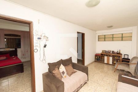 Casa1 - Sala de casa à venda com 6 quartos, 200m² em Água Branca, Contagem