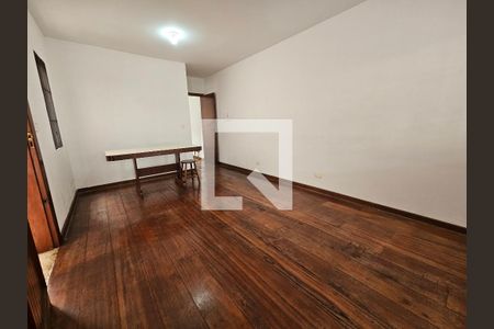Sala de casa à venda com 3 quartos, 155m² em Jardim Aeroporto, São Paulo