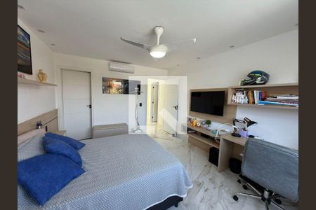 Casa à venda com 3 quartos, 209m² em Camboinhas, Niterói