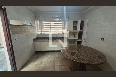 Casa à venda com 2 quartos, 111m² em Vila Invernada, São Paulo