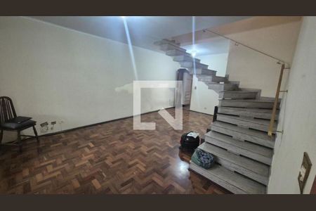 Casa à venda com 2 quartos, 111m² em Vila Invernada, São Paulo