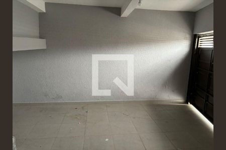 Casa à venda com 4 quartos, 275m² em Condomínio Maracanã, Santo André