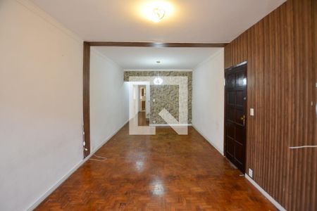 Casa à venda com 4 quartos, 130m² em Vila Tiradentes, São Paulo