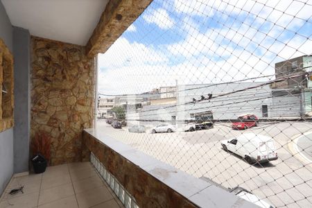 Varanda de casa para alugar com 2 quartos, 96m² em Jardim Tietê, São Paulo