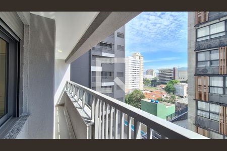 Varanda da Sala/Cozinha de kitnet/studio para alugar com 1 quarto, 30m² em Pompeia, São Paulo