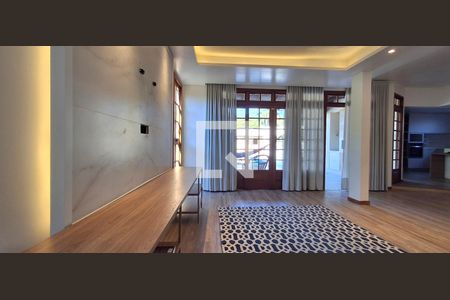 Sala de casa para alugar com 5 quartos, 285m² em Santa Monica, Florianópolis