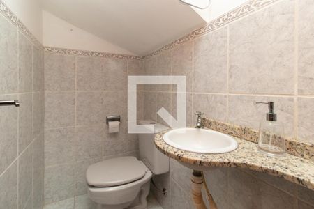 Lavabo de casa para alugar com 4 quartos, 154m² em Guarujá, Porto Alegre