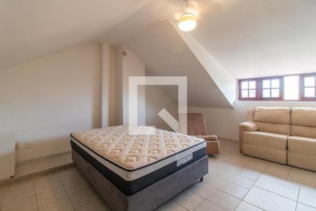 Quarto 1 de casa para alugar com 4 quartos, 154m² em Guarujá, Porto Alegre