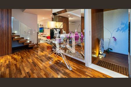 Casa à venda com 3 quartos, 1000m² em Pacaembu, São Paulo