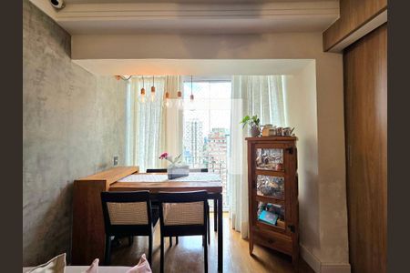 Sala de apartamento para alugar com 2 quartos, 100m² em Vila Olímpia, São Paulo