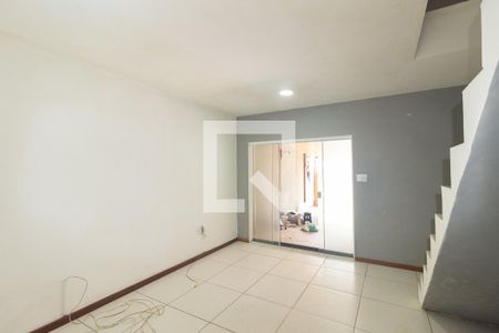 Sala de casa para alugar com 2 quartos, 165m² em Guaratiba, Rio de Janeiro