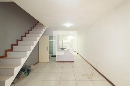 Sala de casa para alugar com 2 quartos, 165m² em Guaratiba, Rio de Janeiro