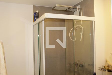 Banheiro de kitnet/studio para alugar com 1 quarto, 50m² em Santa Cecilia, São Paulo