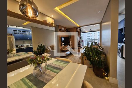 Sala de apartamento à venda com 2 quartos, 68m² em Santo Amaro, São Paulo