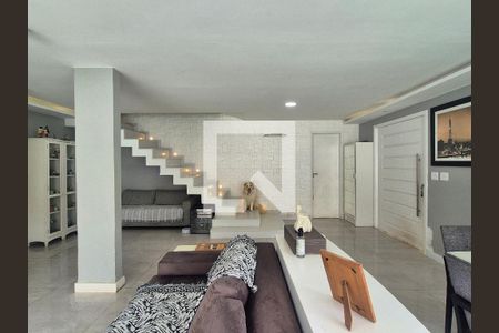 Sala  de casa de condomínio para alugar com 5 quartos, 350m² em Recreio dos Bandeirantes, Rio de Janeiro