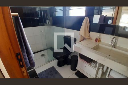 Casa à venda com 4 quartos, 277m² em Jardim Sabará, Porto Alegre