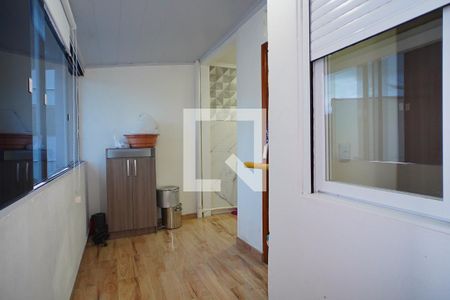 Corredor  de casa à venda com 3 quartos, 277m² em Jardim Sabará, Porto Alegre