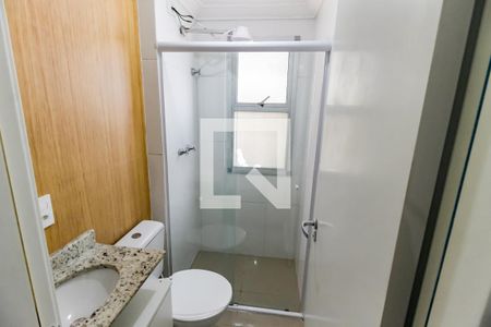 Banheiro de apartamento para alugar com 2 quartos, 60m² em Jardim Catanduva, São Paulo