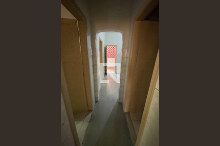 Corredor de casa para alugar com 3 quartos, 200m² em Vila Meriti, Duque de Caxias