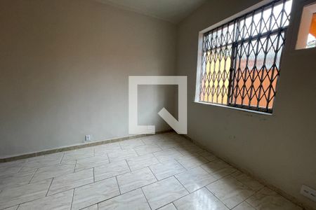 Quarto 1 de casa para alugar com 3 quartos, 200m² em Vila Meriti, Duque de Caxias