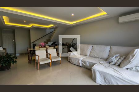 Sala de apartamento para alugar com 3 quartos, 282m² em Recreio dos Bandeirantes, Rio de Janeiro