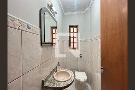 Lavabo de casa para alugar com 3 quartos, 180m² em Parque Sao Domingos, São Paulo