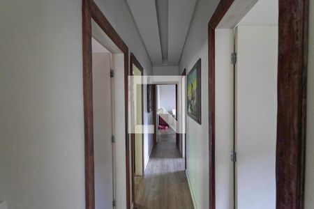 Corredor de casa à venda com 4 quartos, 500m² em Trevo, Belo Horizonte
