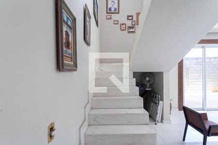 Escada de casa à venda com 4 quartos, 500m² em Trevo, Belo Horizonte