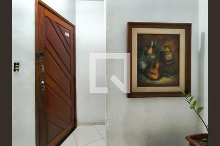 Entrada de casa para alugar com 3 quartos, 80m² em Vasco da Gama, Rio de Janeiro