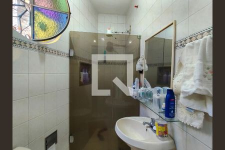 Banheiro de casa para alugar com 3 quartos, 80m² em Vasco da Gama, Rio de Janeiro