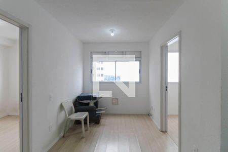 Sala/Cozinha de apartamento para alugar com 2 quartos, 32m² em Fazenda da Juta, São Paulo