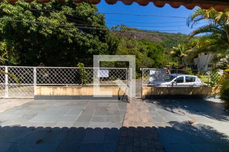 Vista da Sala de casa de condomínio à venda com 3 quartos, 140m² em Pendotiba, Niterói
